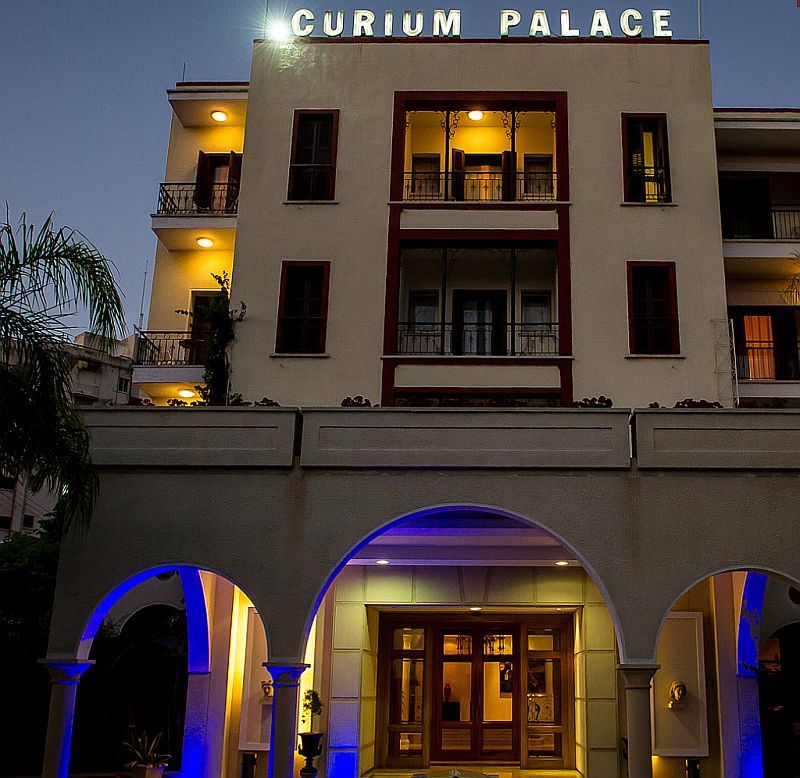 คูเรียม พาเลซ โฮเต็ล Hotel ลิมาซอล ภายนอก รูปภาพ